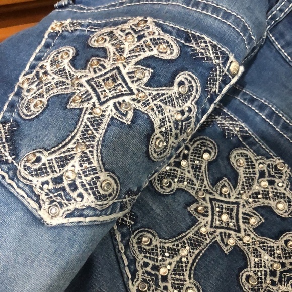 A.n.a A New Approach blue Jean shorts - Picture 10 of 10